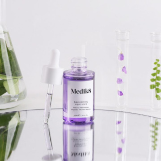 MEDIK8 BAKUCHIOL PEPTIDES Serum peptydowe 30ml