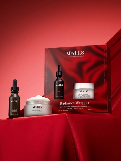 Medik8 Radiance Wrapped ZESTAW C-Tetra serum 30 ml + Total Moisture Daily Facial Cream 50 ml