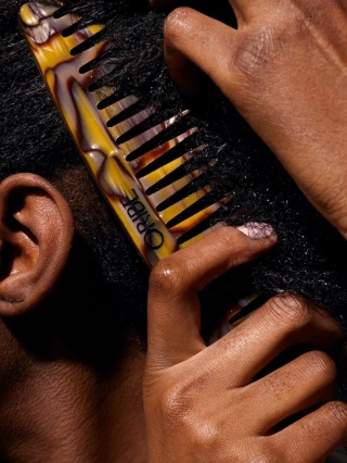 Oribe Italian Resin Wide Tooth Comb Szeroki grzebień