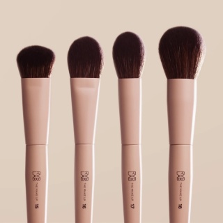 RVB LAB THE MAKE UP Cream Blending Brush 16 Pędzel do nakładania i blendowania produktów kremowych 16