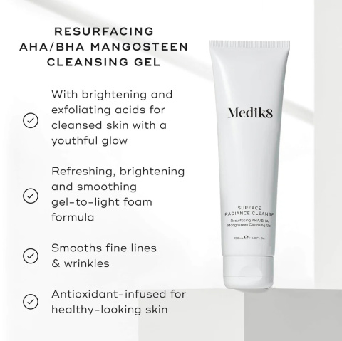 MEDIK8 SURFACE RADIANCE CLEANSE™ Żel oczyszczający z kwasami AHA i BHA 150ml