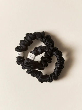 LUARE The Mini Scrunchie Zestaw 2 jedwabnych gumek do włosów kolor BLACK