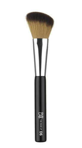RVB LAB THE MAKE UP Blush Brush 06 Pędzel do różu 06 RVB LAB THE MAKE UP Blush Brush 06 Pędzel do różu 06