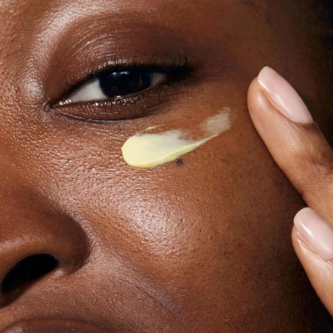 Omorovicza Illumineye C Rozświetlający krem pod oczy z witaminą C 15 ml